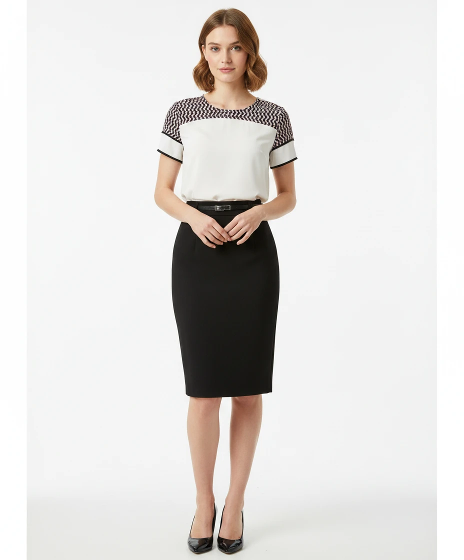 Blusa Elegante Via Tolentino com Recorte Geométrico
